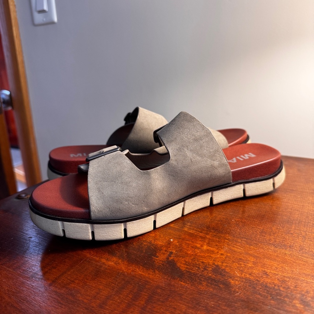 MIA Olive Double Strap Sandals - Picture 5 of 7